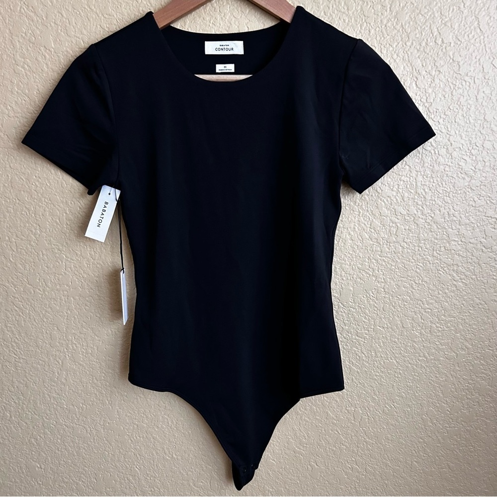 Aritizia Babaton Contour Short Sleeve Black Bodysuit - Picture 2 of 10